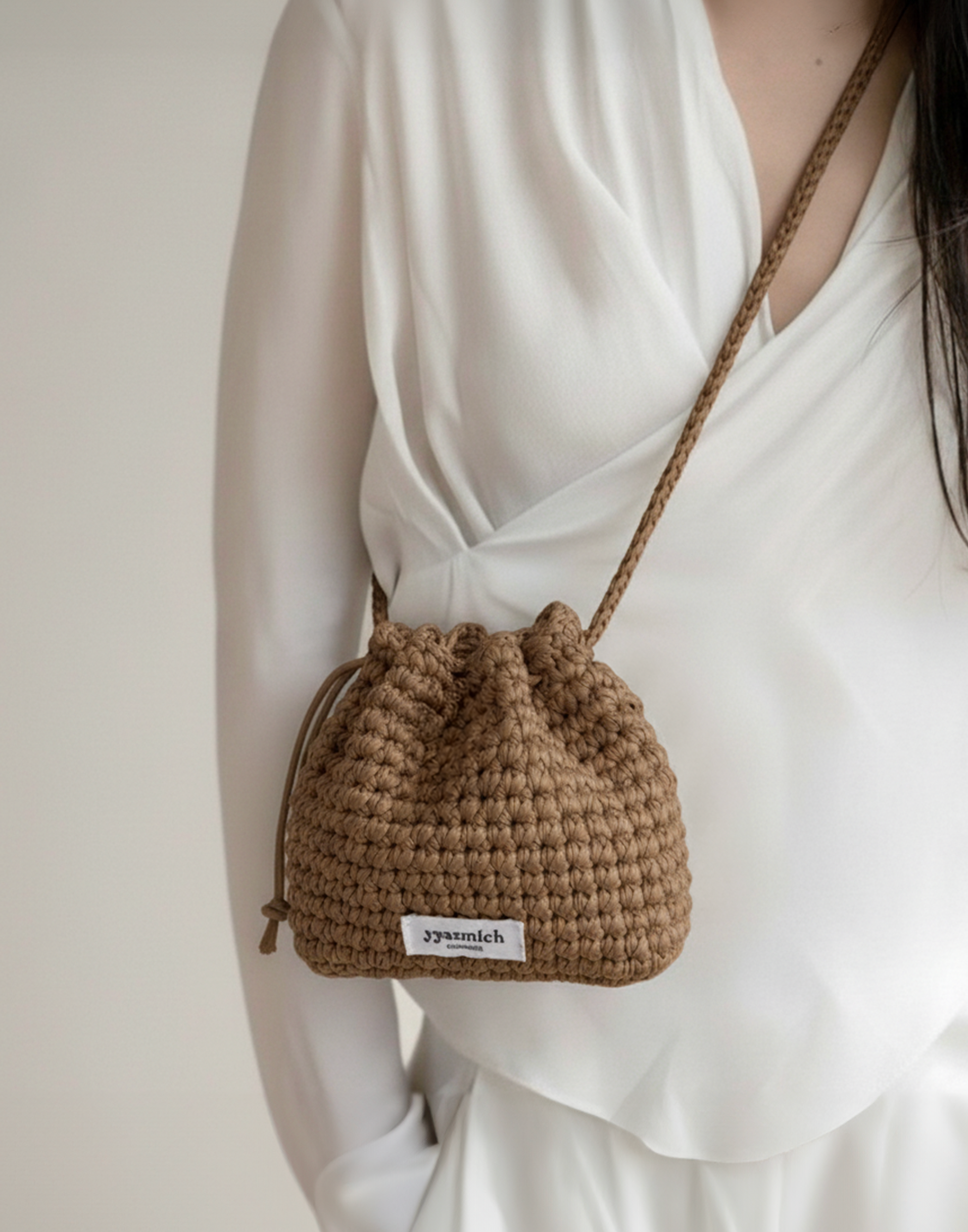 LOLA Beige